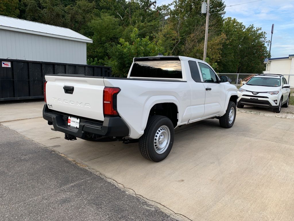 2025 Toyota Tacoma SR 4x4 XtraCab photo 2