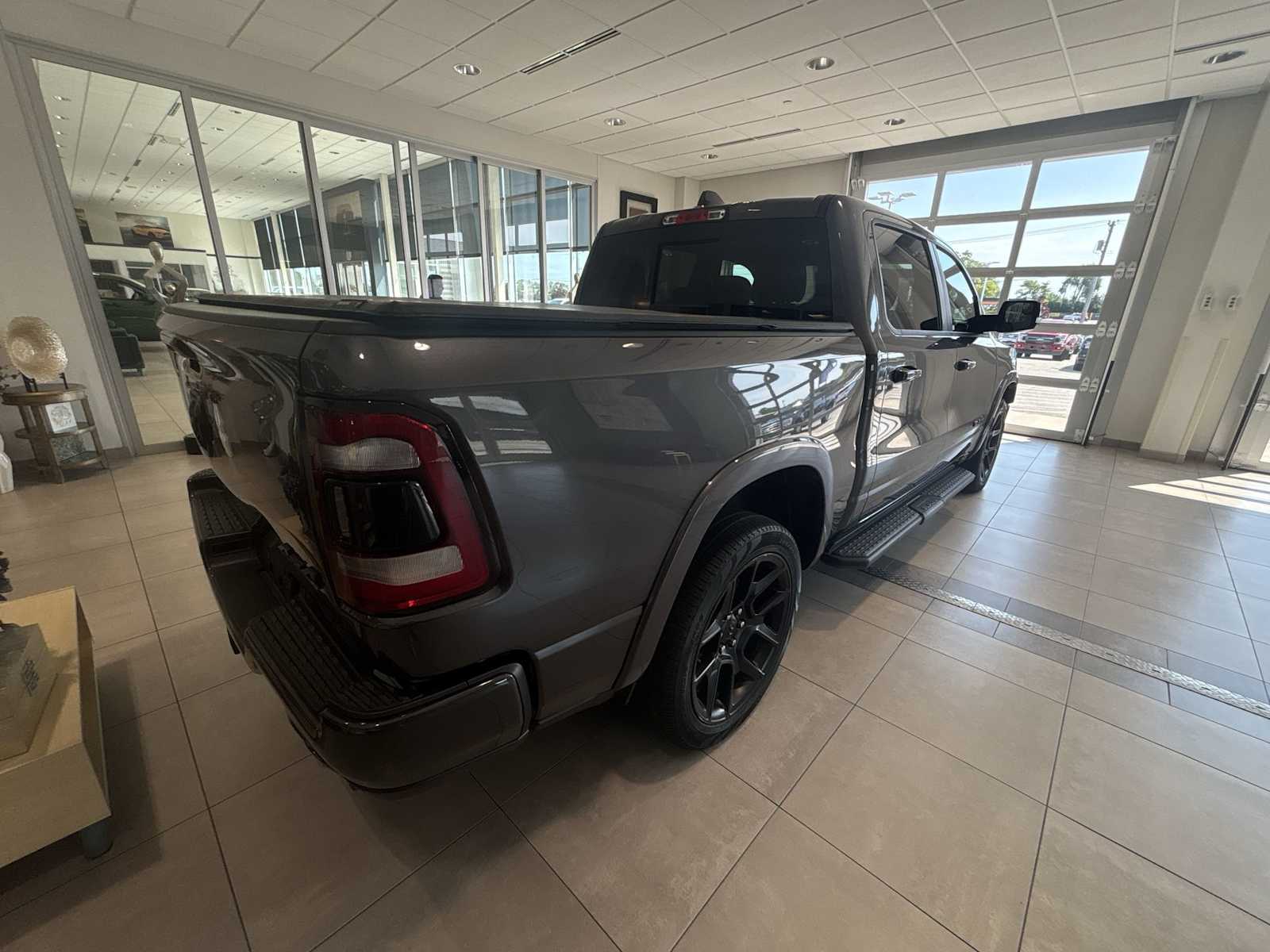 2022 Ram 1500 Laramie photo 2