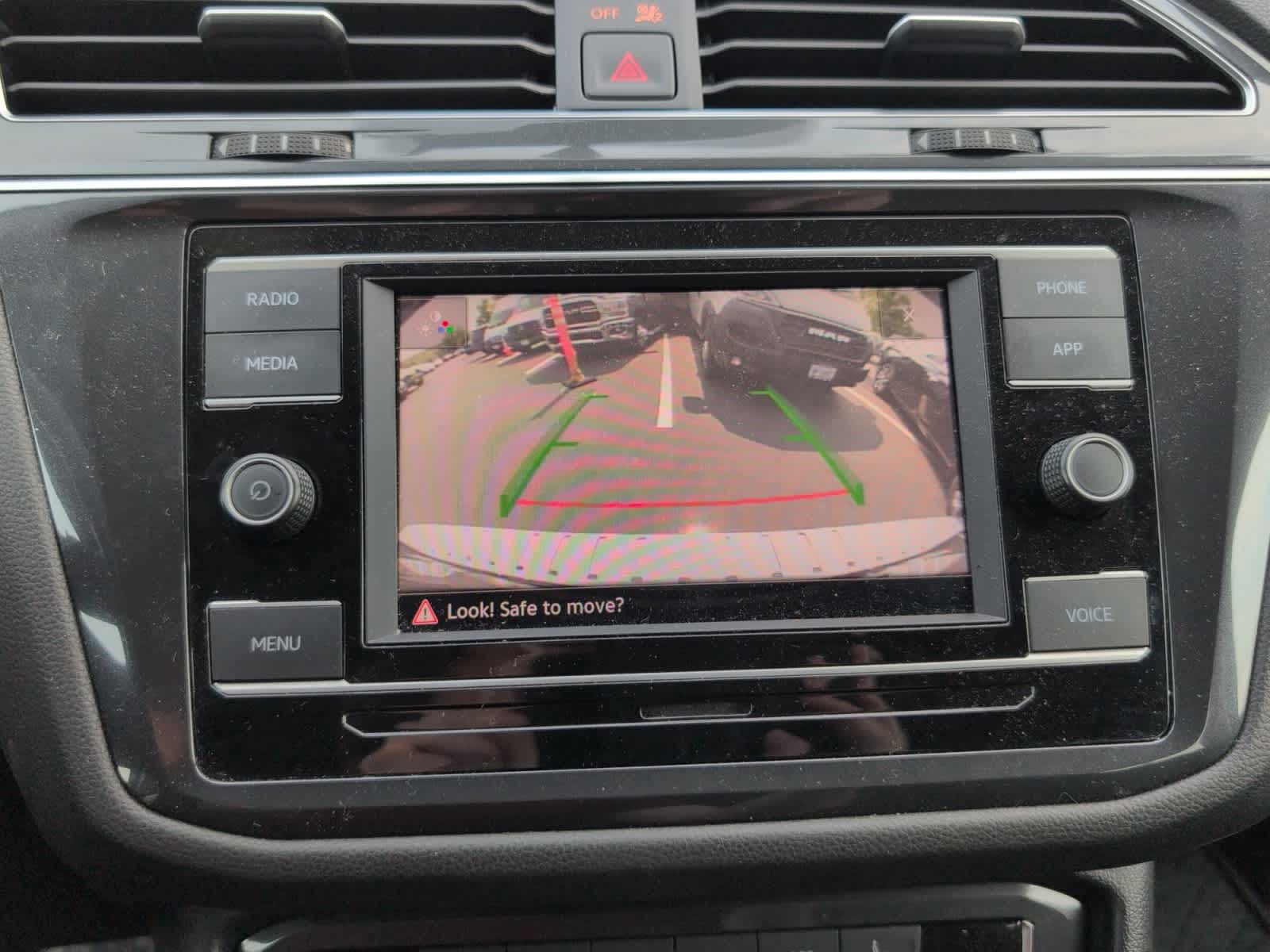 2022 Volkswagen Tiguan S photo 24