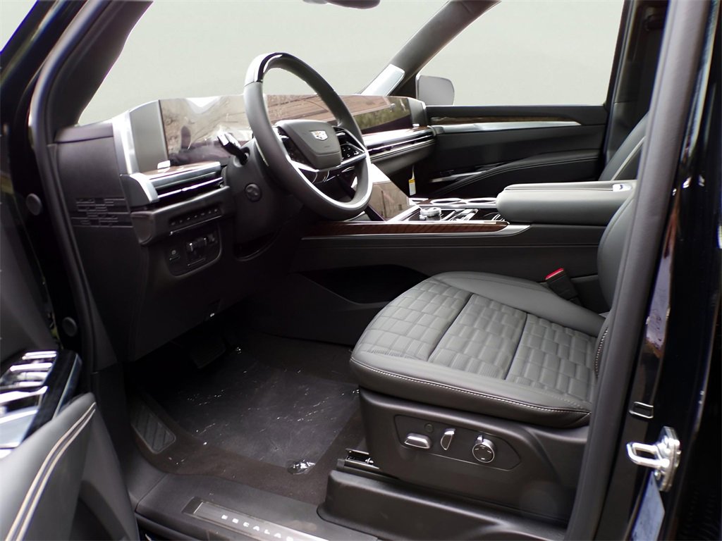 2025 Cadillac Escalade ESV Sport Platinum photo 10