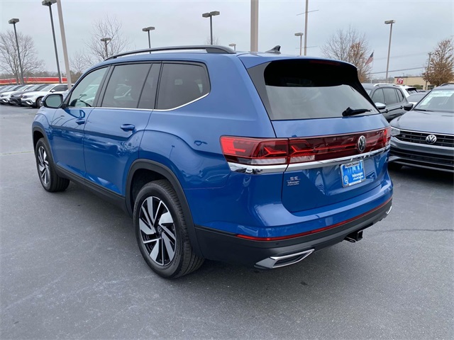 2025 Volkswagen Atlas SE Technology photo 4