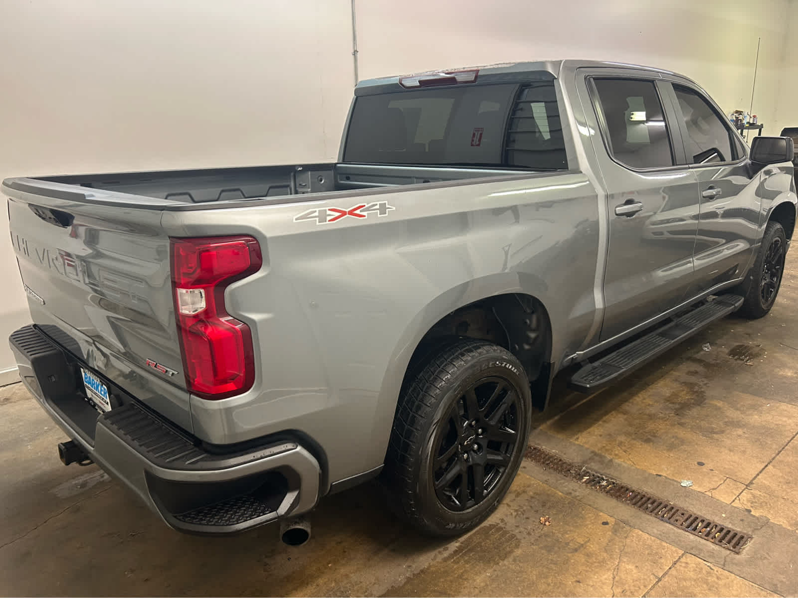 2024 Chevrolet Silverado 1500 RST photo 3