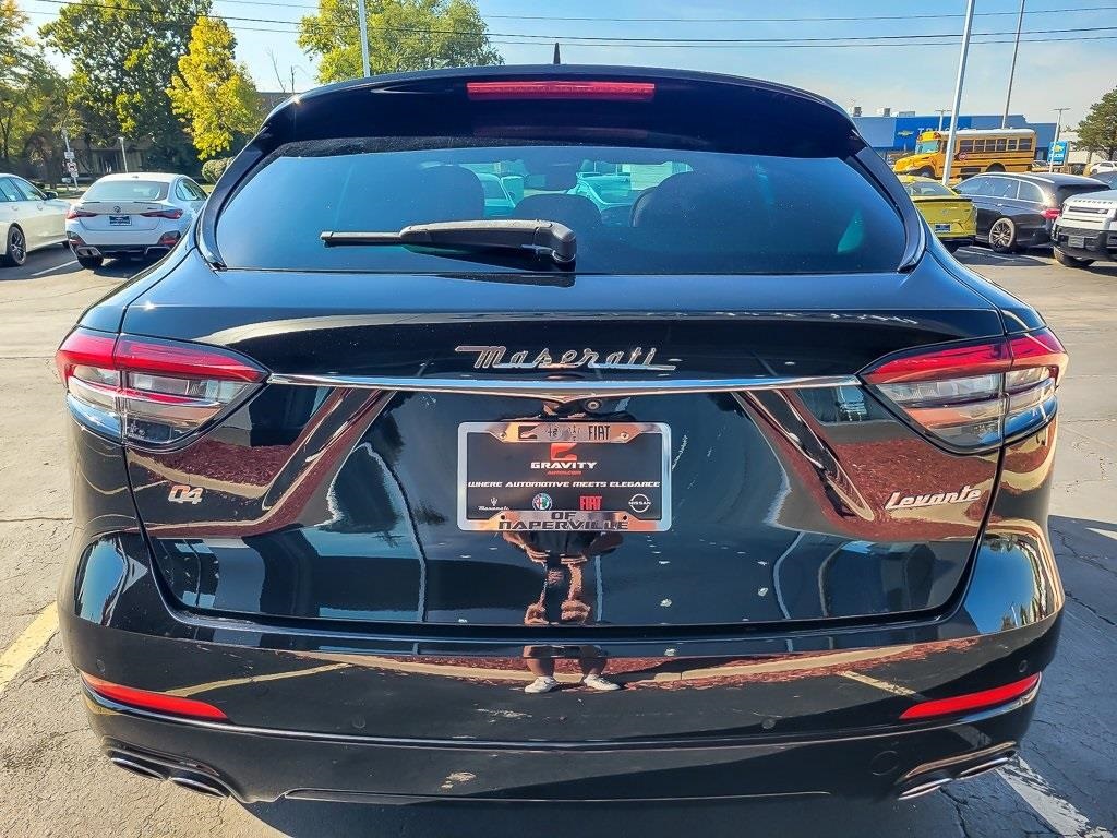 2021 Maserati Levante Base photo 5