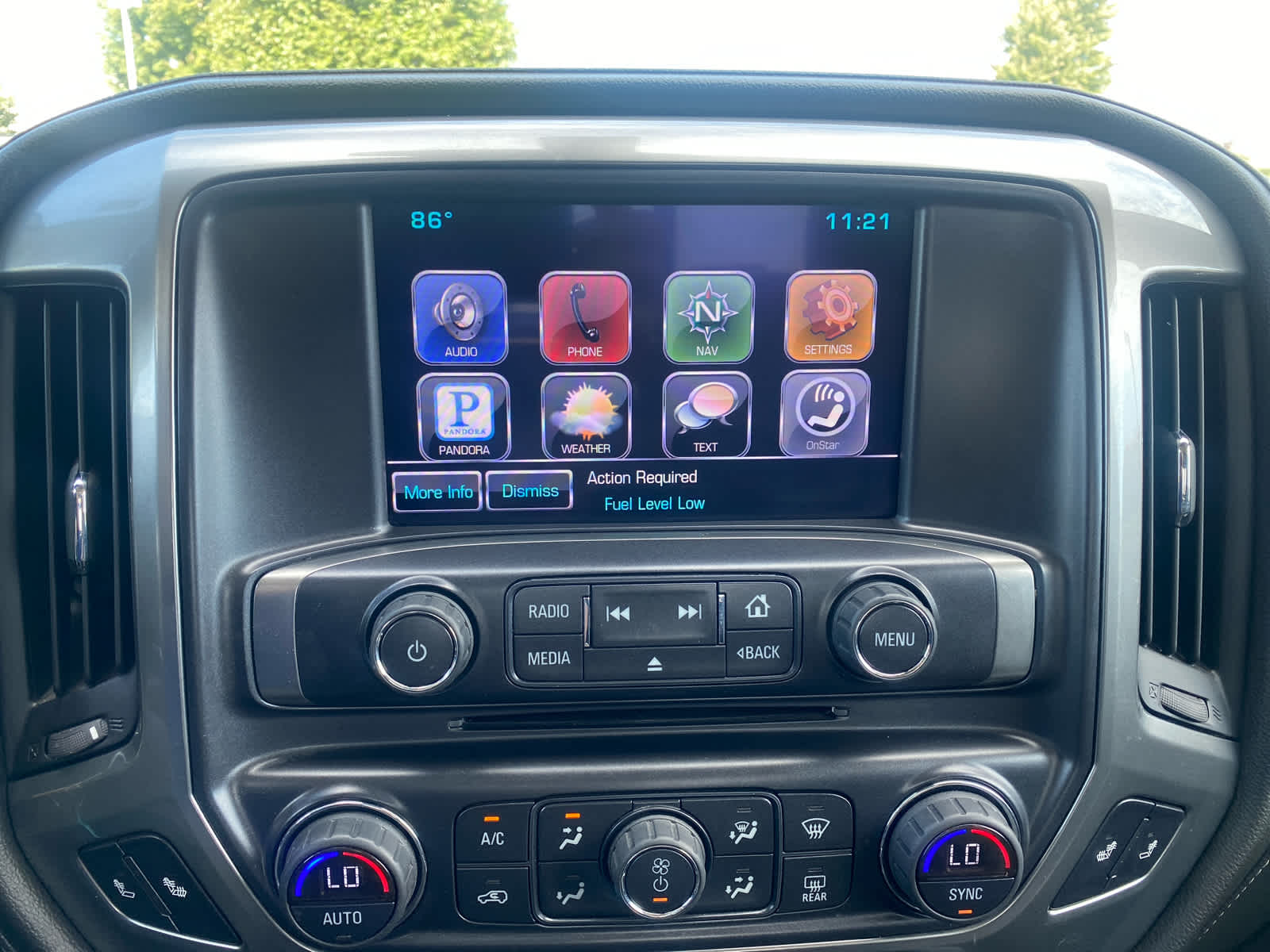 2015 Chevrolet Silverado 1500 LTZ photo 21
