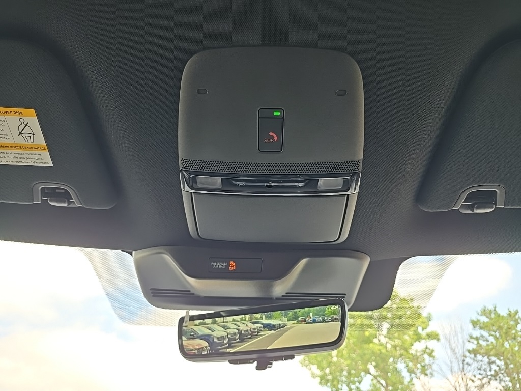 2025 Nissan Armada photo 22