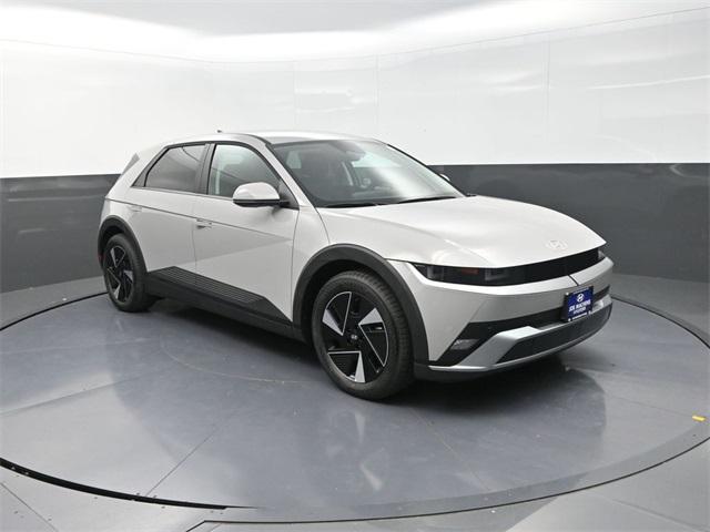 2025 Hyundai Ioniq 5 SE photo 2