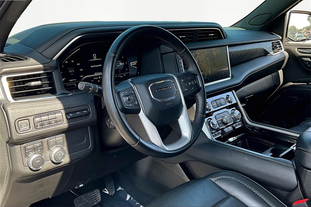 2023 Gmc Yukon XL Denali photo 13