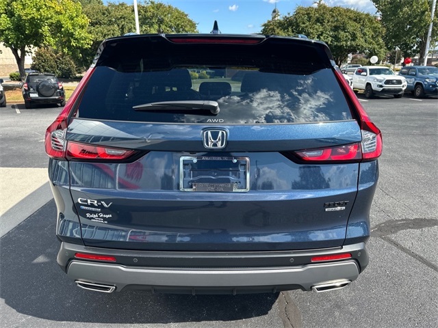 2025 Honda CR-V Hybrid Sport Touring photo 4