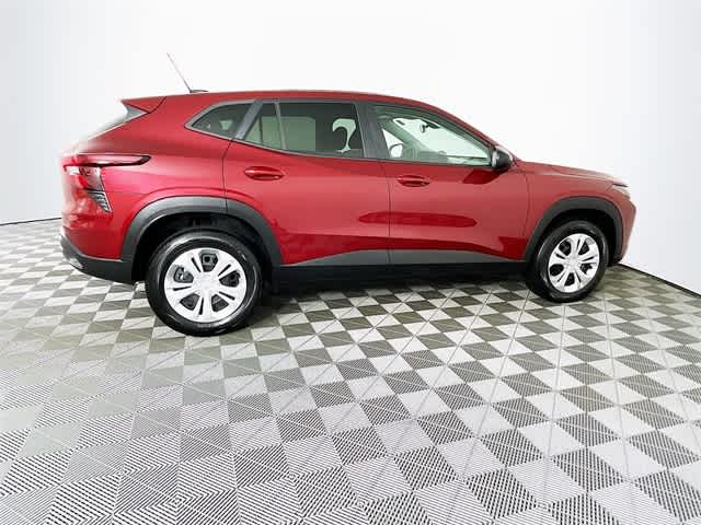 2024 Chevrolet Trax LS photo 8