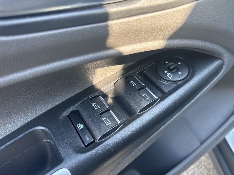 2023 Ford Transit Connect XLT Passenger Wagon photo 14