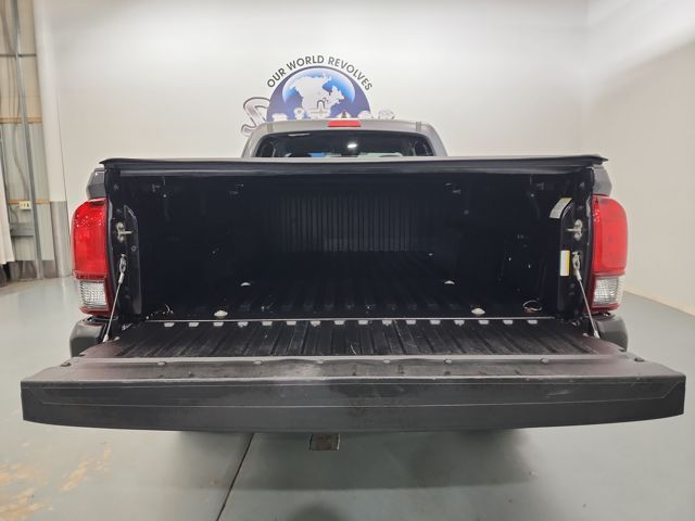2021 Toyota Tacoma 4x4 Access Cab photo 4