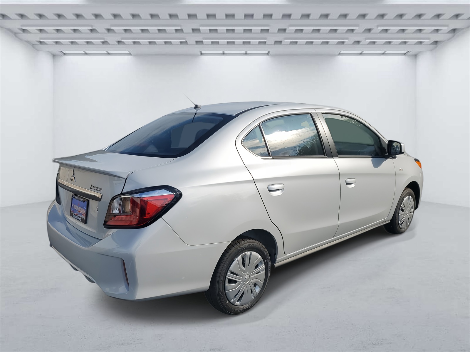 2024 Mitsubishi Mirage G4 ES photo 4