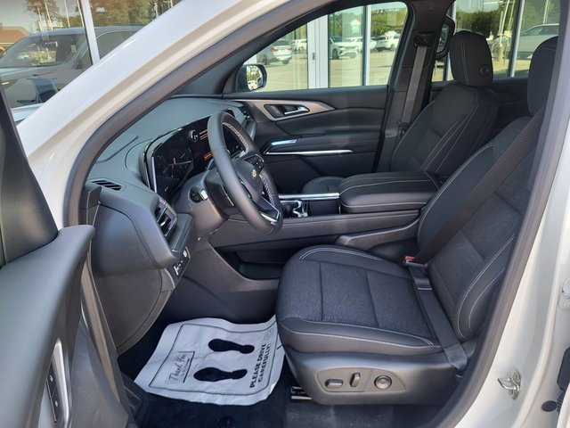 2026 Chevrolet Traverse photo 12