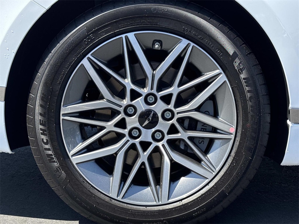 2026 Genesis G80 2.5T AWD photo 16