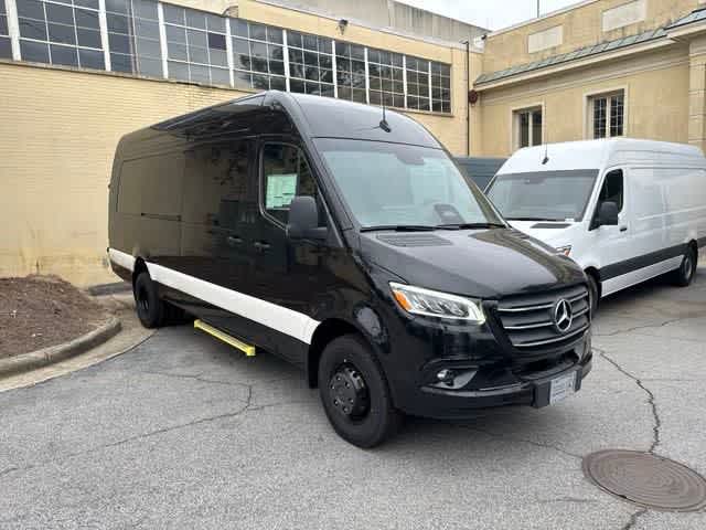 2025 Mercedes-Benz Sprinter Cargo Van Base's photo