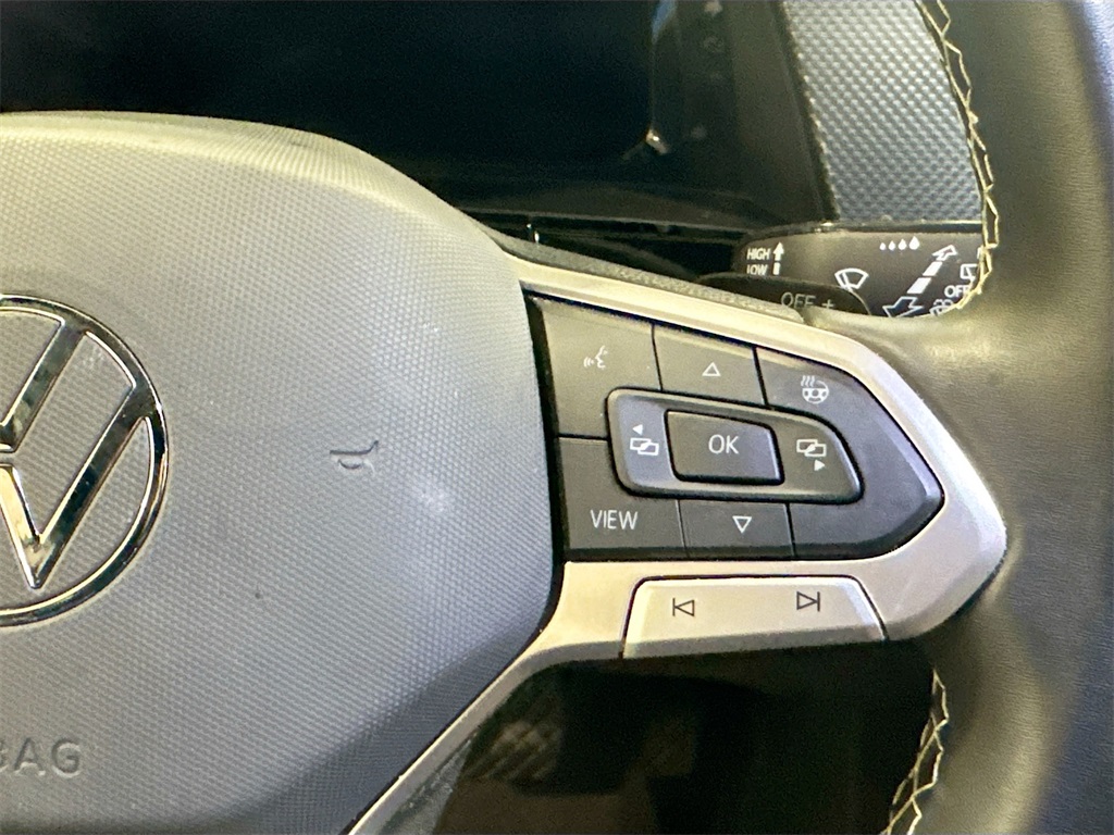 2024 Volkswagen Atlas Cross Sport SEL photo 13