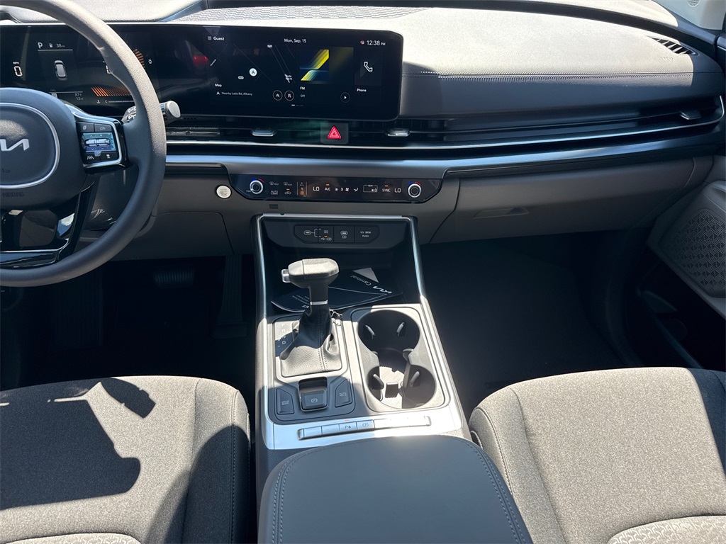 2026 Kia Carnival LX photo 20