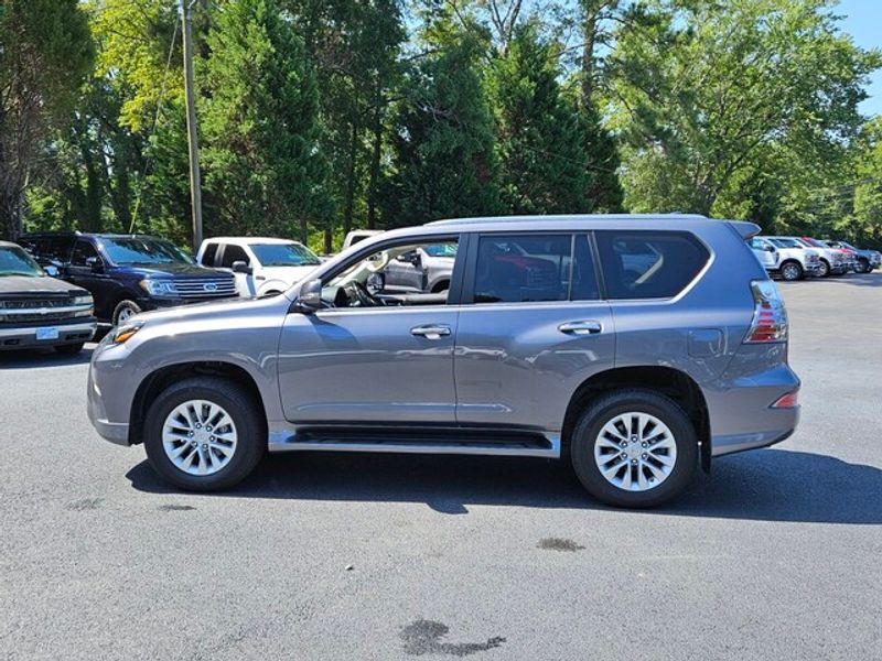 2021 Lexus GX 460 Premium photo 4