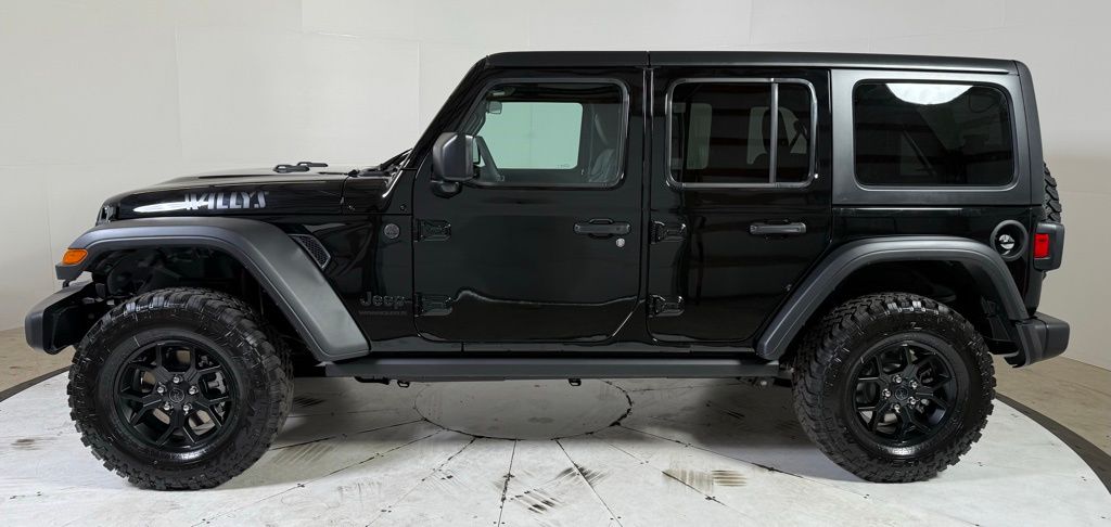 2025 Jeep Wrangler Willys photo 4