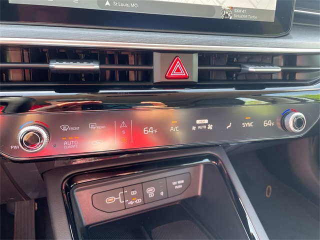2025 Kia K5 EX photo 40