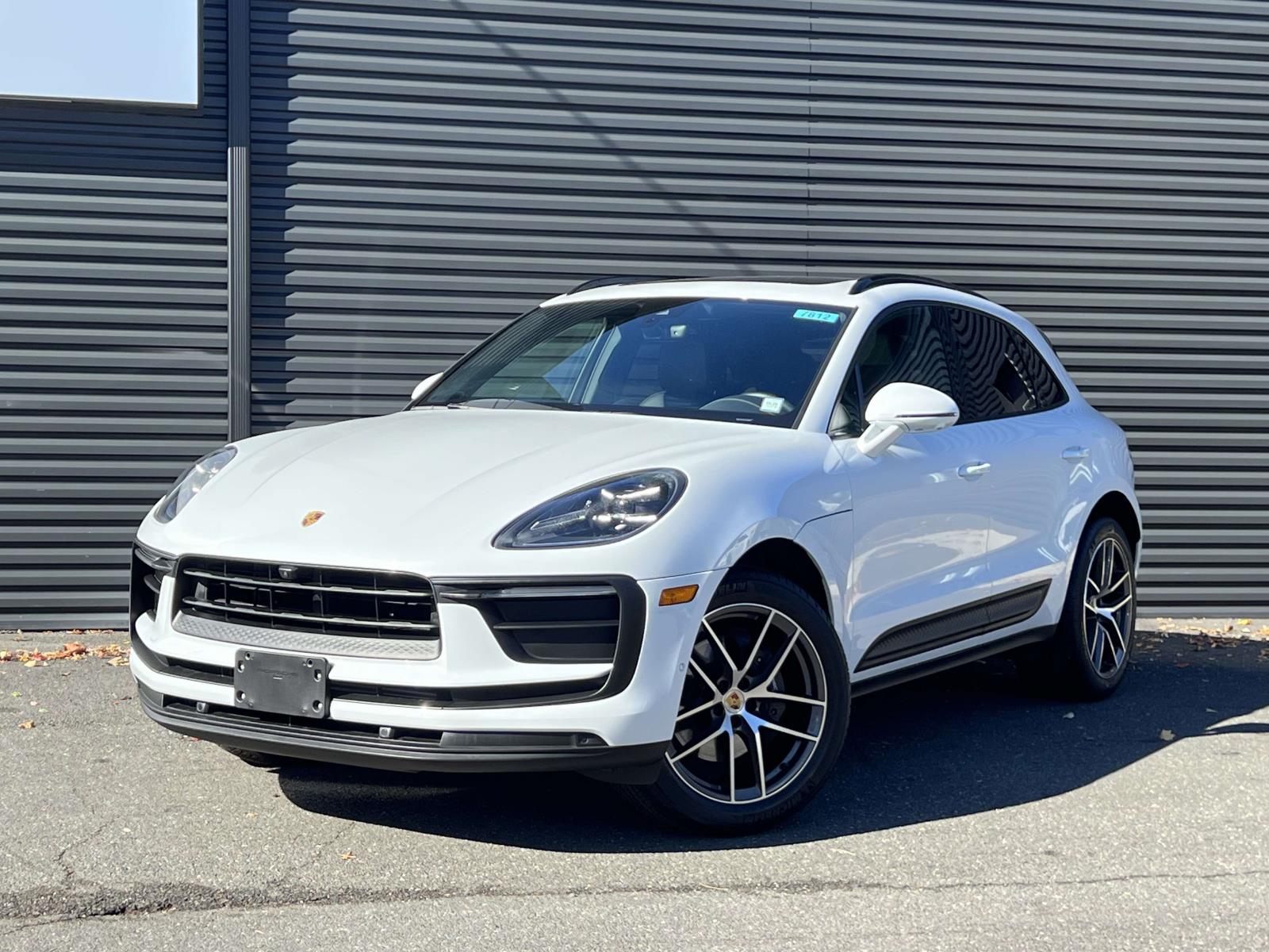 2022 Porsche Macan Base