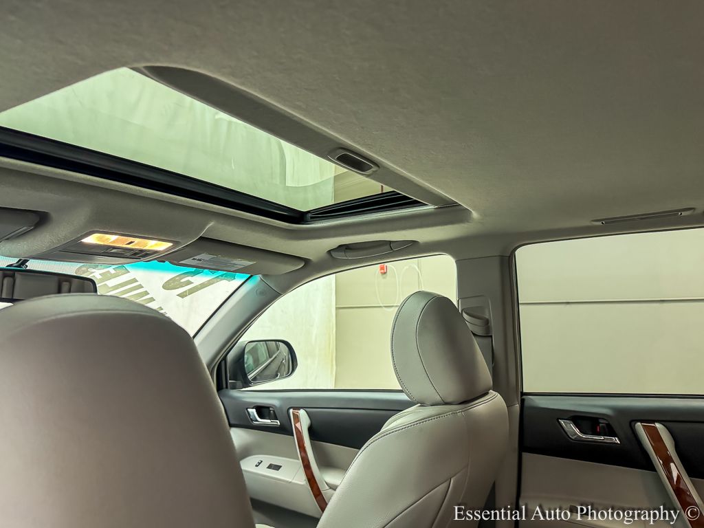 2013 TOYOTA HIGHLANDER - Image 13