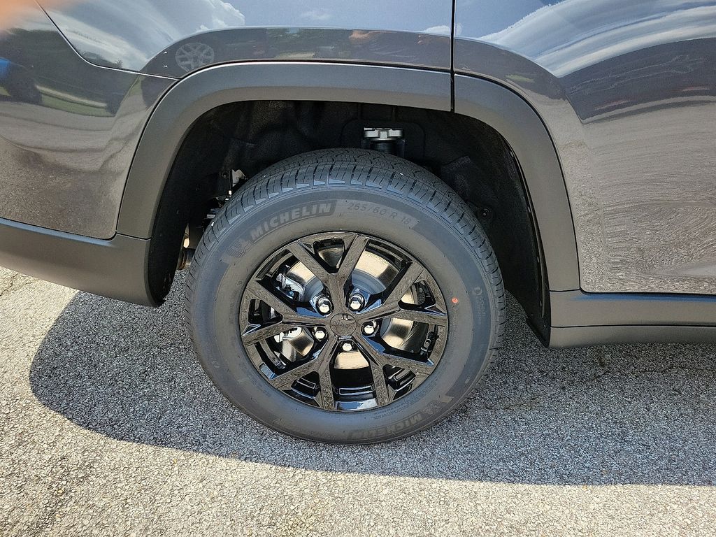 2025 Jeep Grand Cherokee Altitude X photo 3