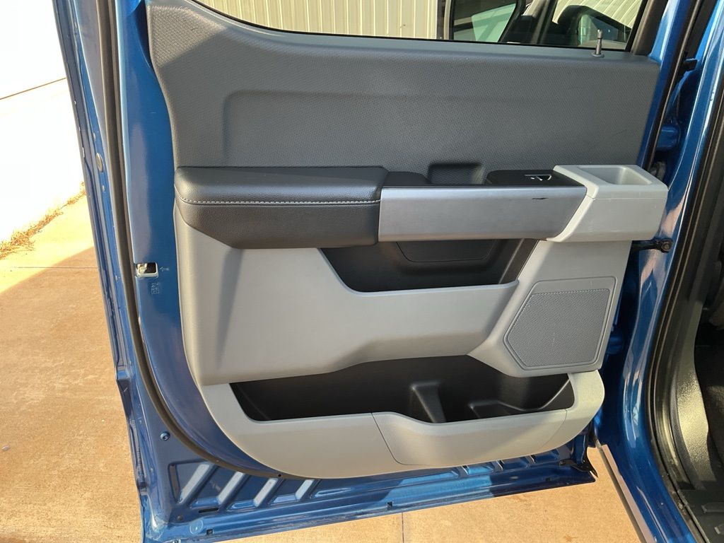 2023 Ford F-150 XLT photo 22