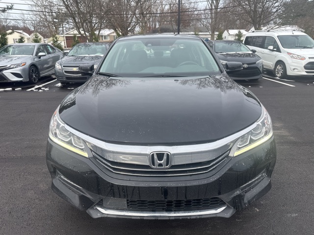 2017 Honda Accord EX photo 3