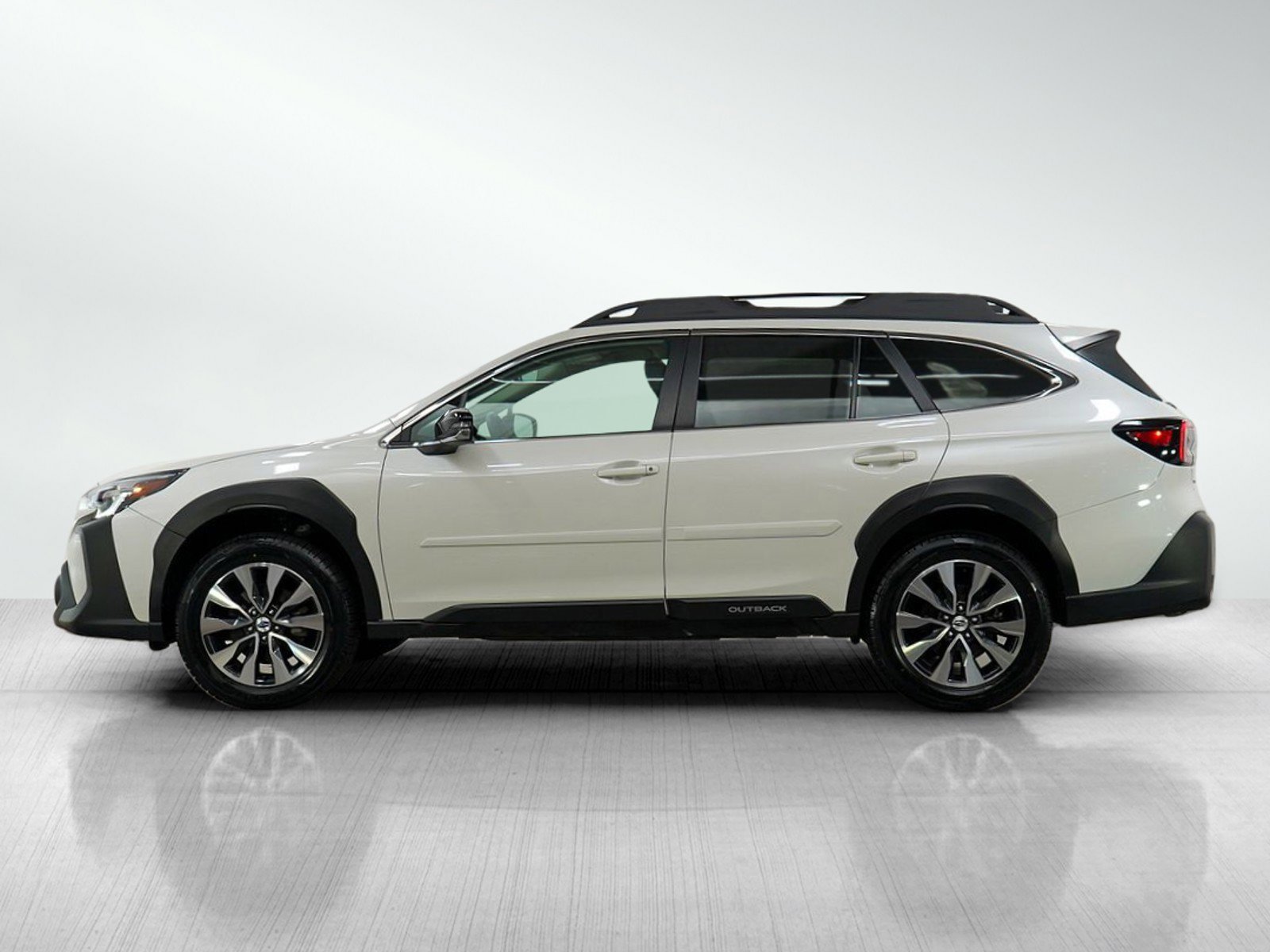 Used 2024 Subaru Outback Limited with VIN 4S4BTAMC1R3146666 for sale in South Saint Paul, Minnesota