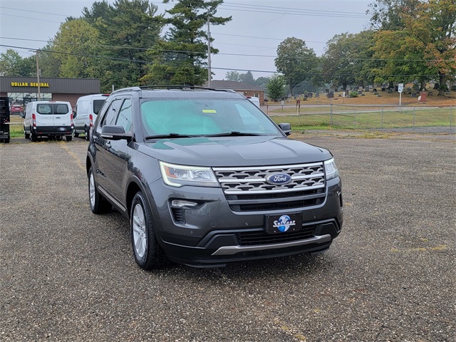 2018 Ford Explorer XLT photo 2