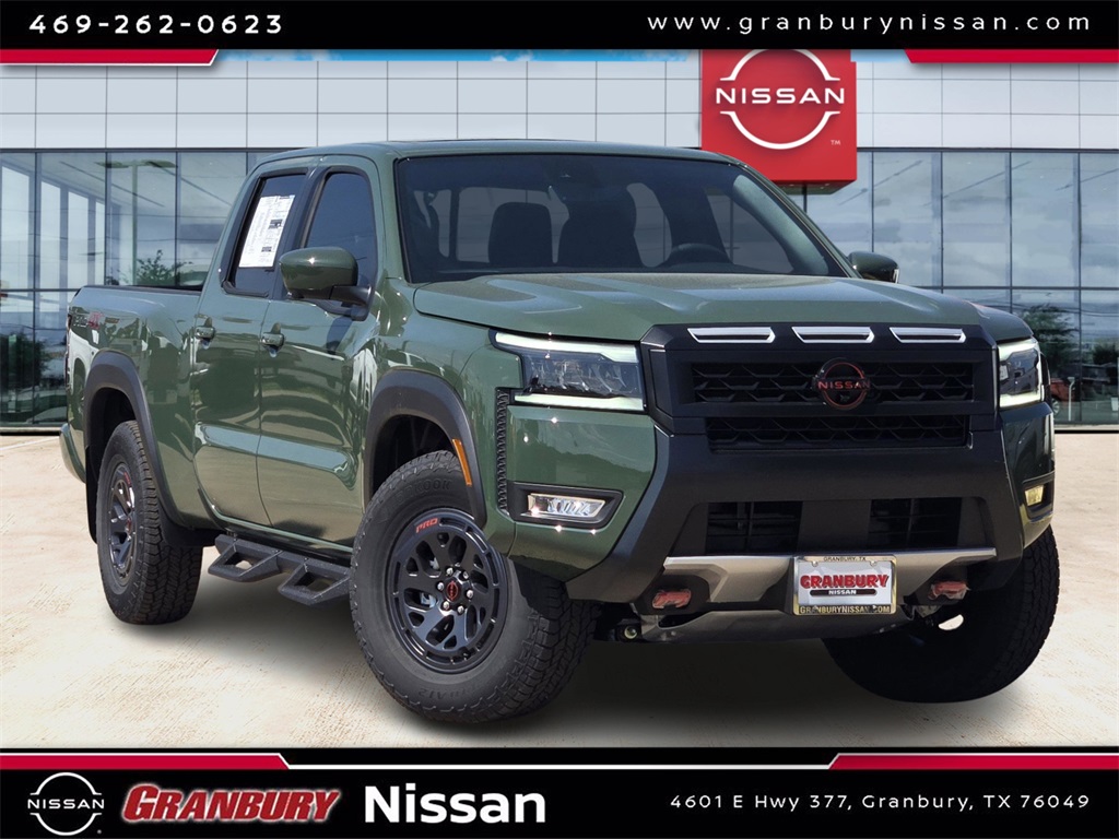 2026 Nissan Frontier PRO-4X's photo