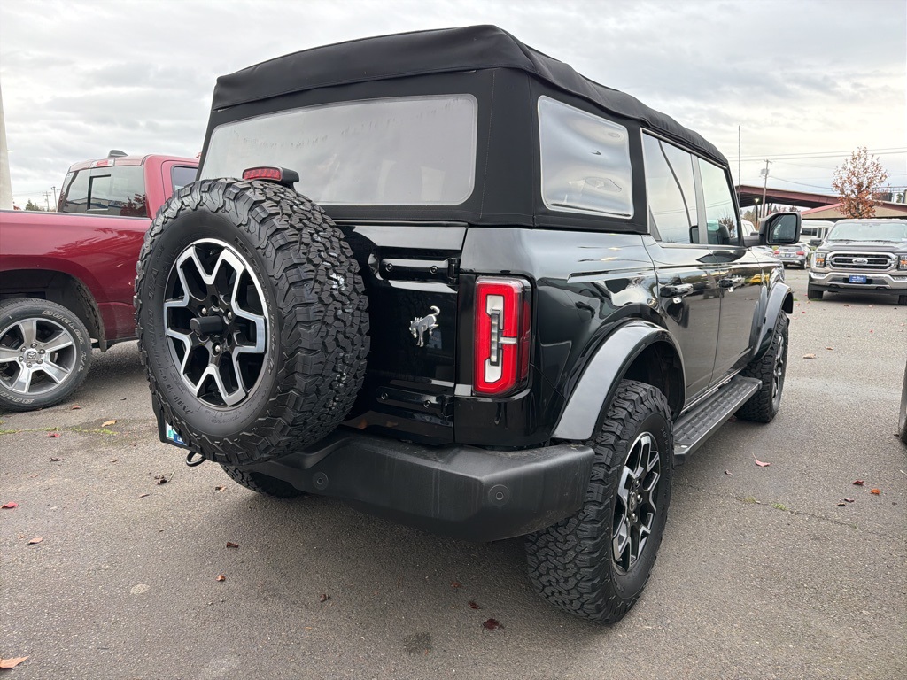 2023 Ford Bronco Outer Banks photo 4