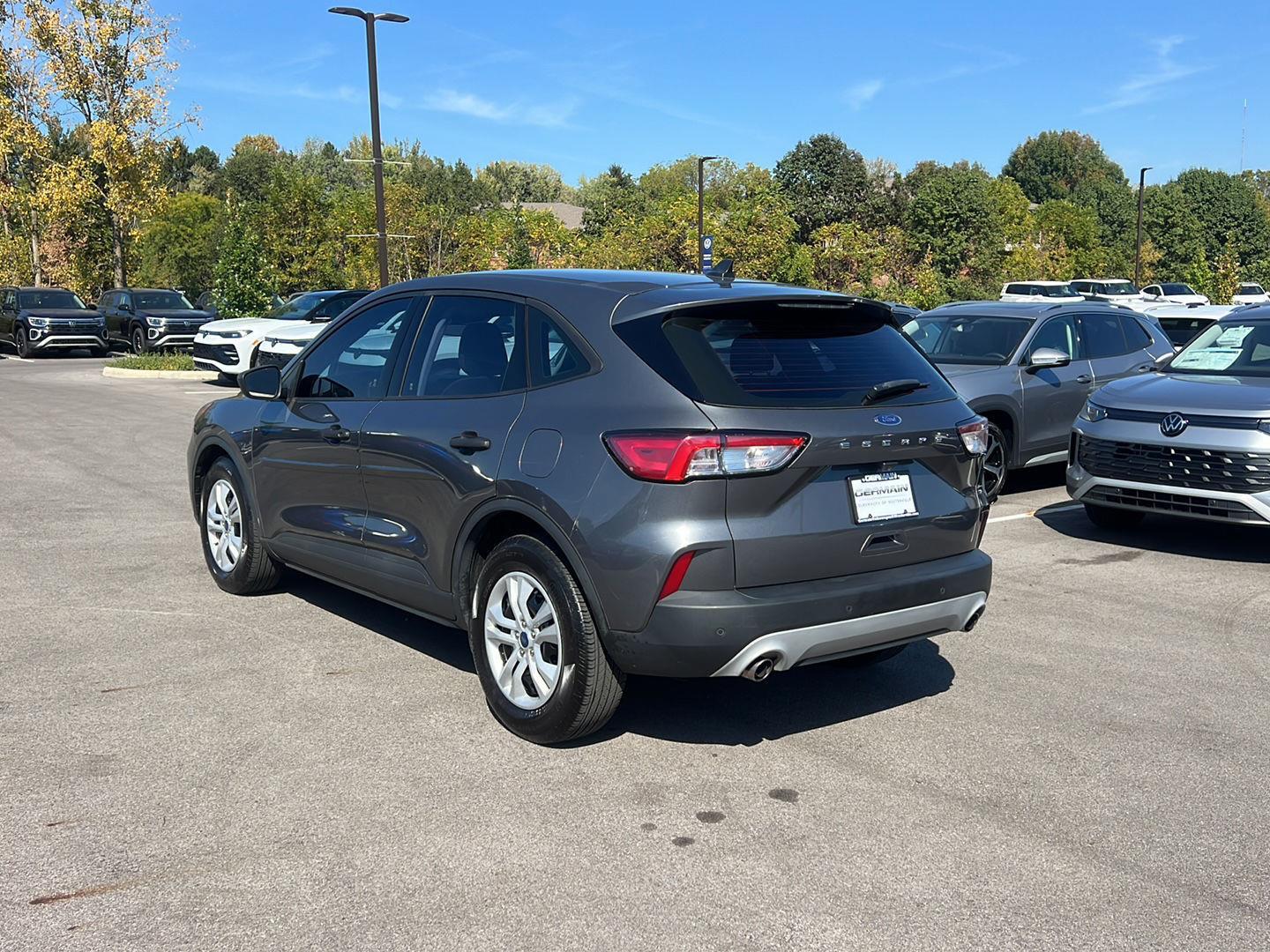 2022 Ford Escape S photo 7