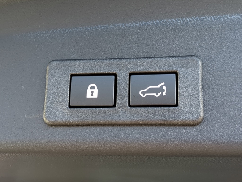 2025 Subaru Ascent Onyx Edition Touring photo 10