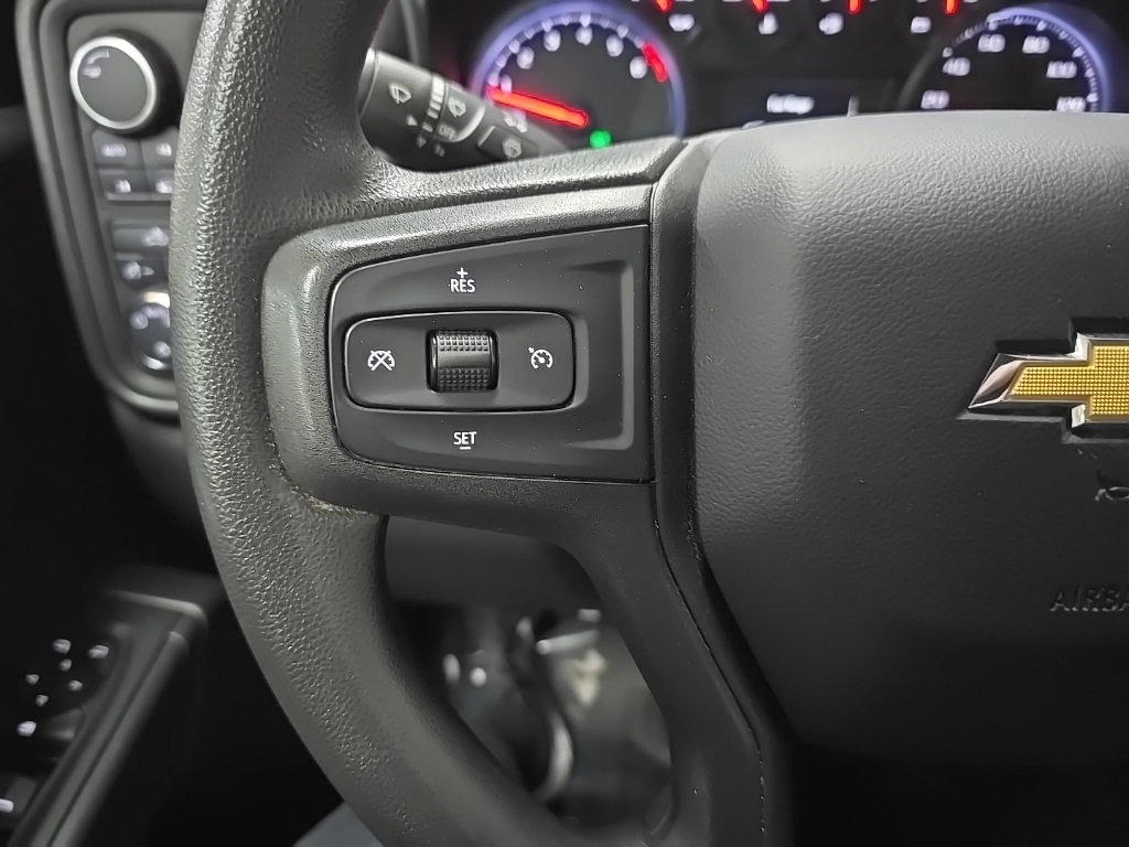 2020 Chevrolet Silverado 1500 Custom photo 19