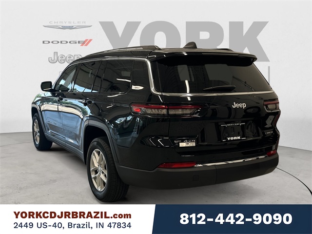 2022 Jeep Grand Cherokee Laredo photo 3