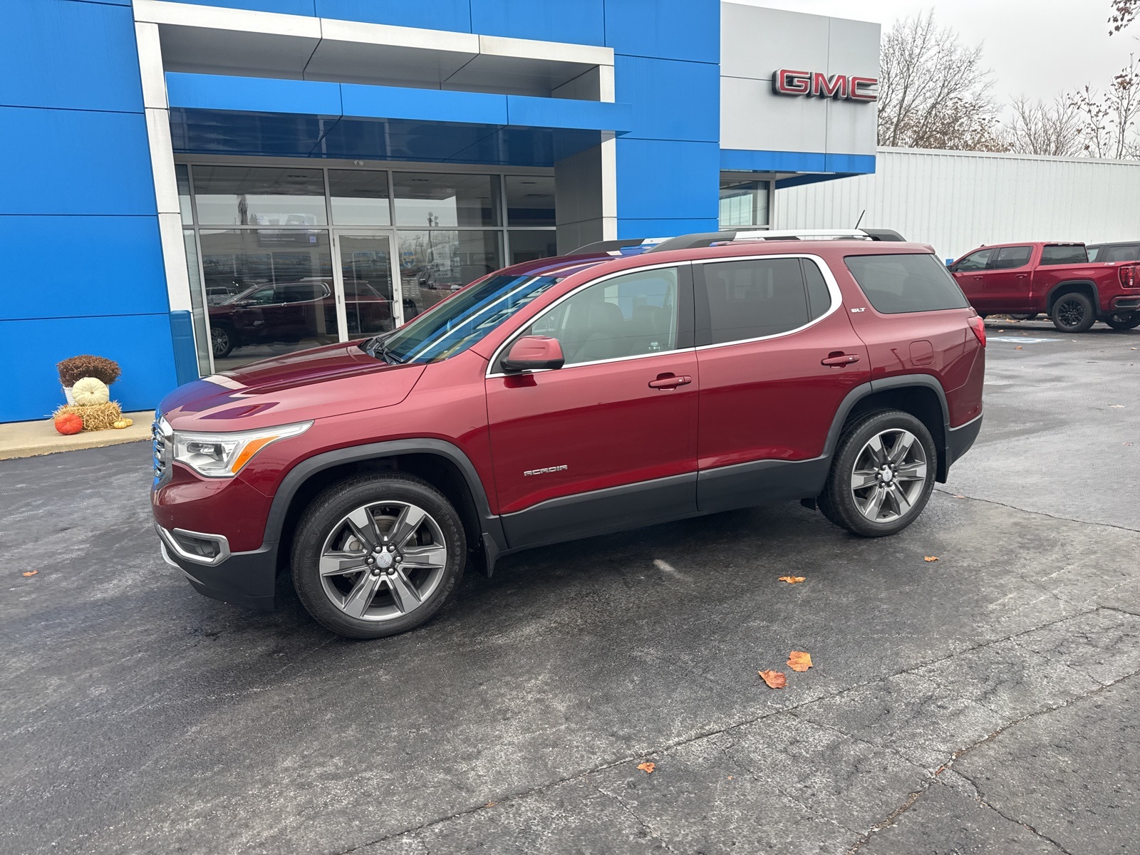 2017 Gmc Acadia SLT photo 2