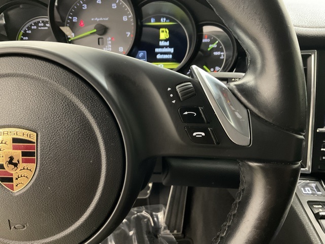 2016 Porsche Panamera E-Hybrid S photo 13