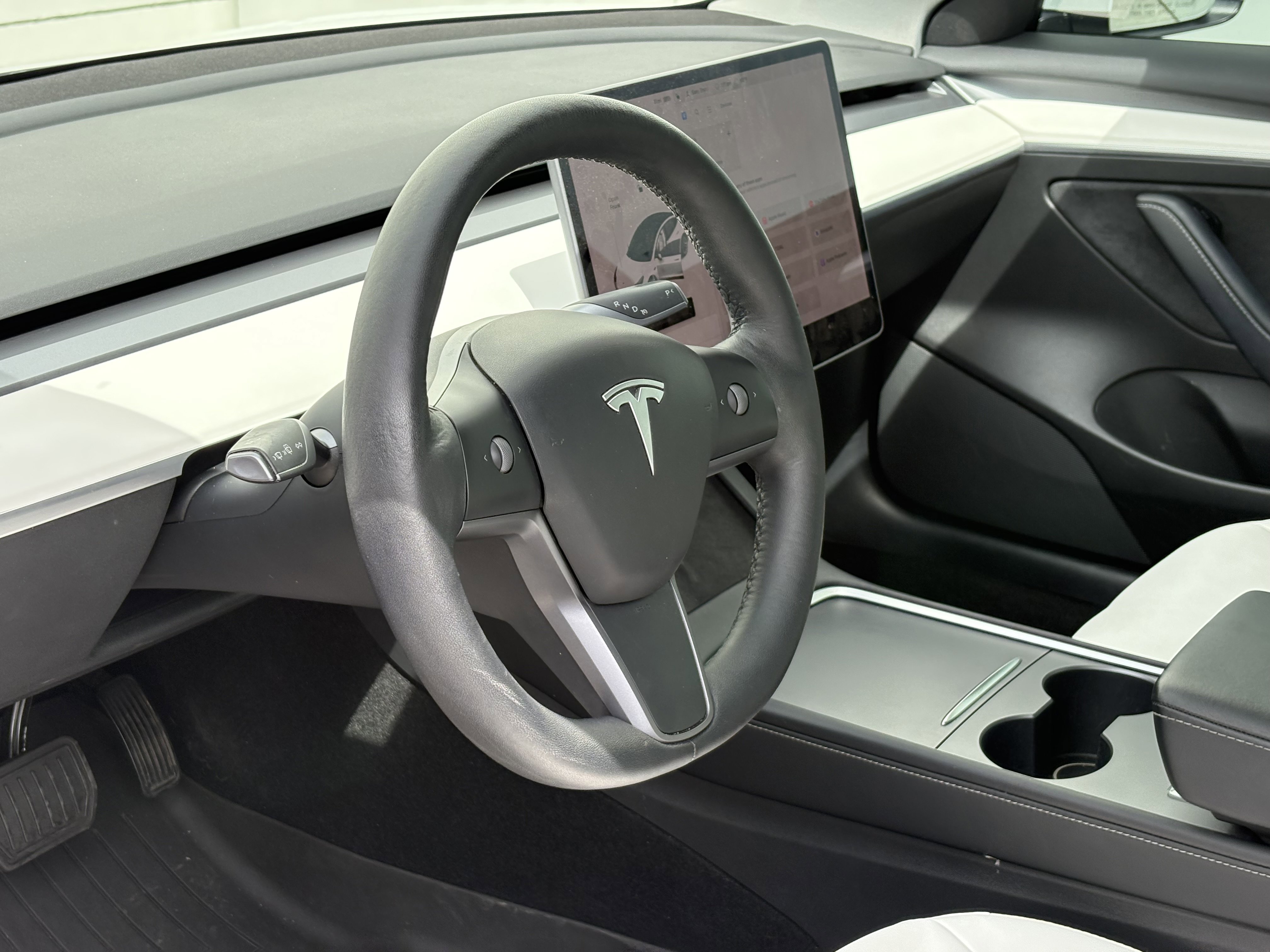 2021 Tesla Model 3 Standard Range Plus photo 11