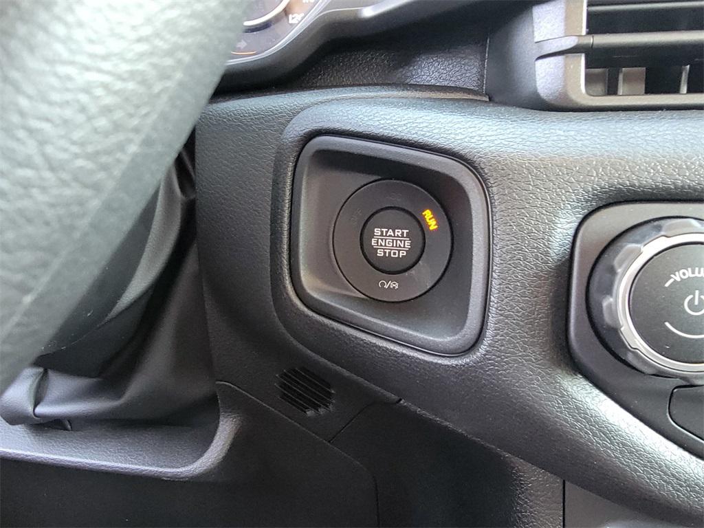 2025 Jeep Gladiator Sport photo 19
