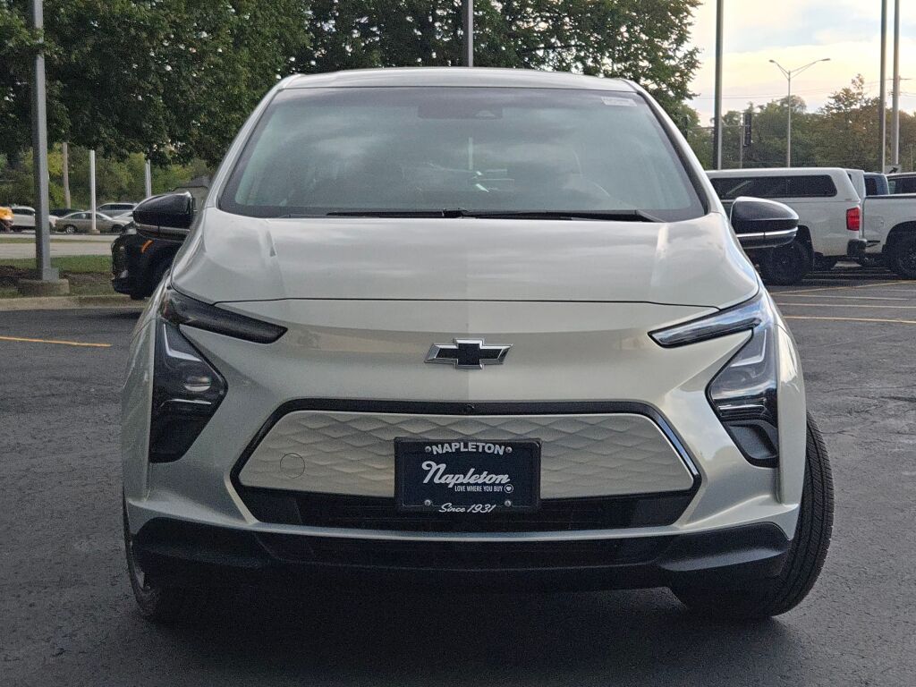 2023 Chevrolet Bolt EV 2LT photo 3