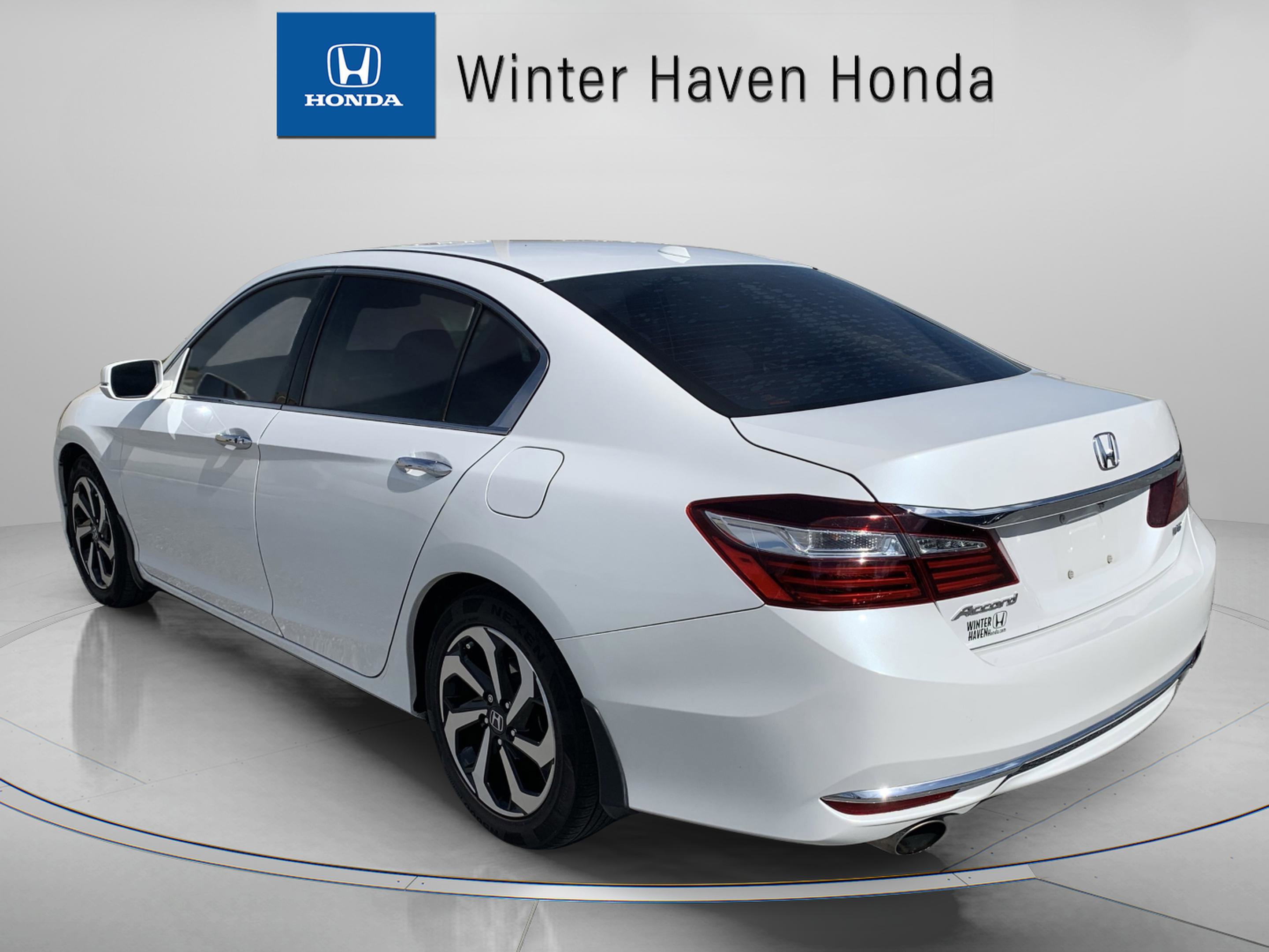 2017 Honda Accord EX-L V6 photo 4