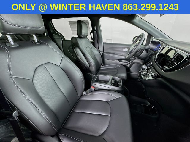 2026 Chrysler Voyager LX photo 27