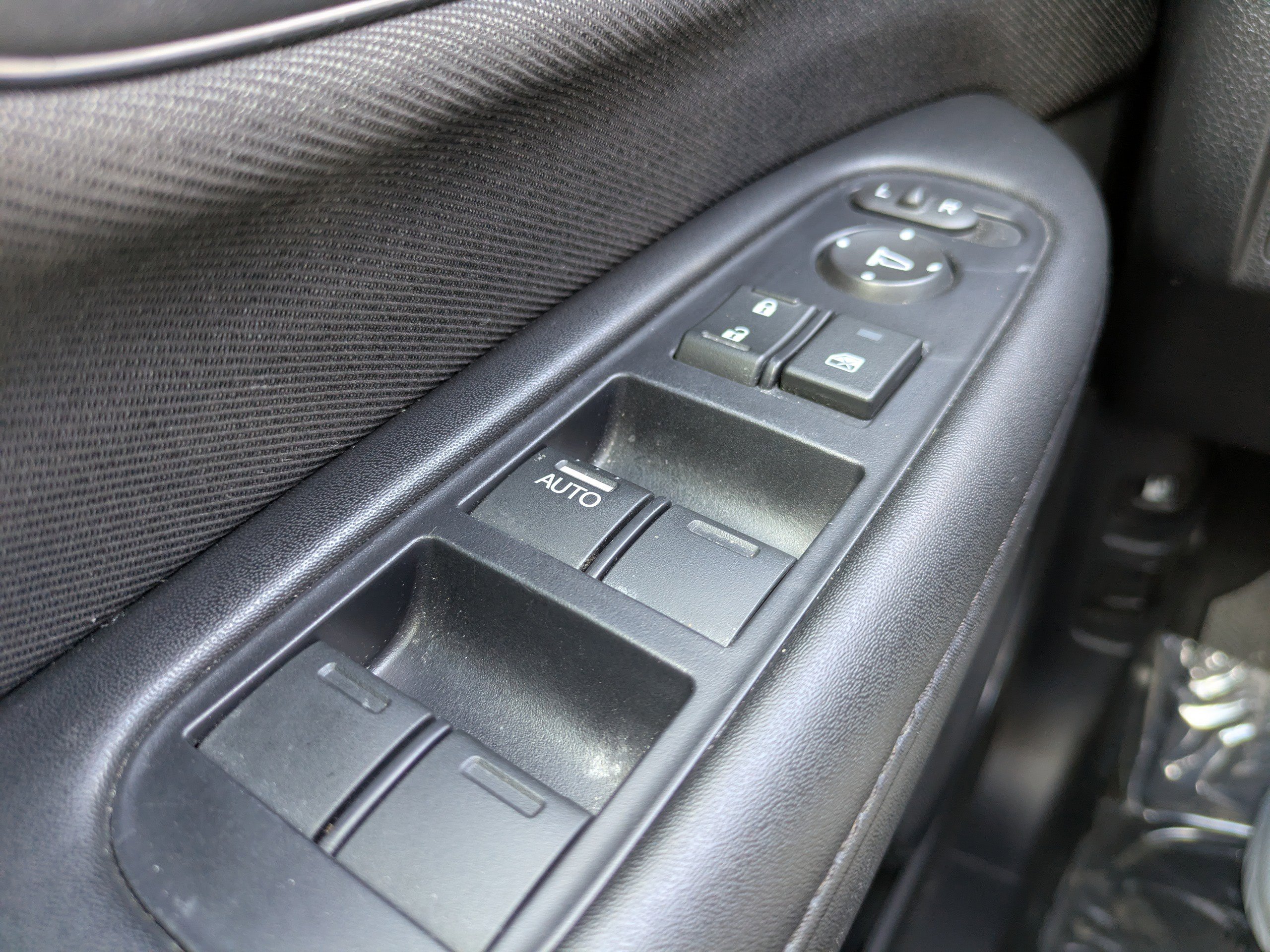 2019 Honda HR-V LX photo 14