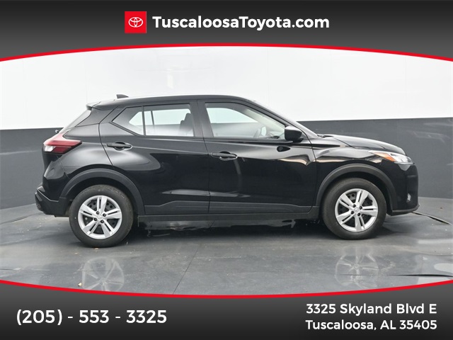 2024 Nissan Kicks S's photo