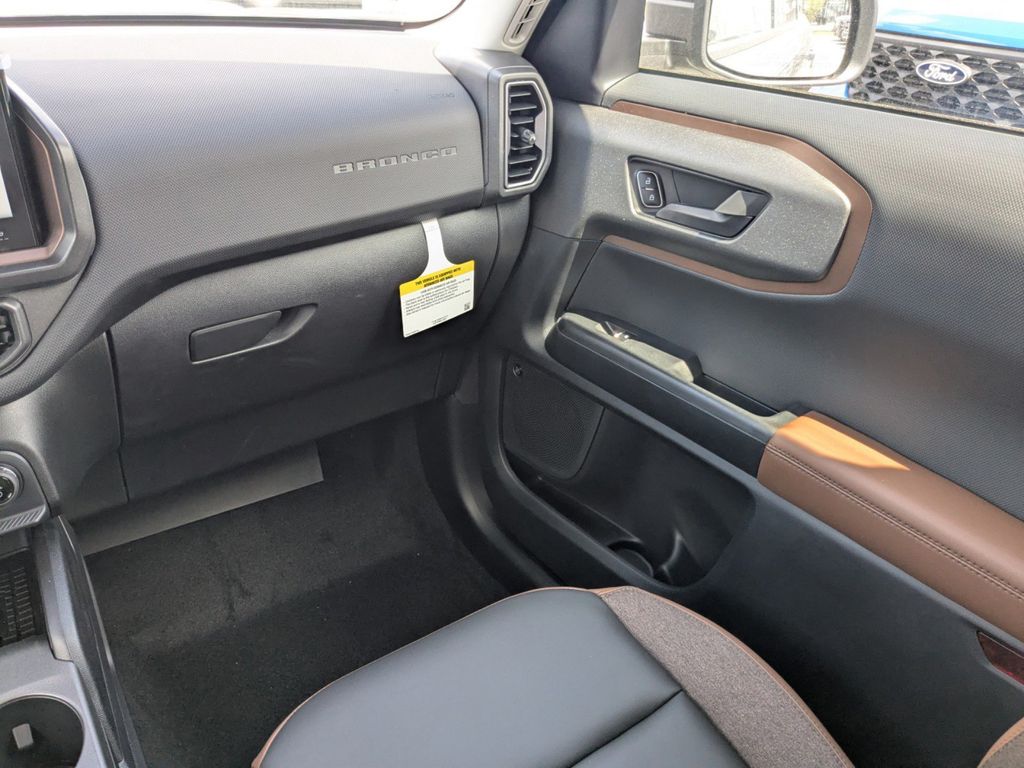 2025 Ford Bronco Sport Outer Banks photo 16
