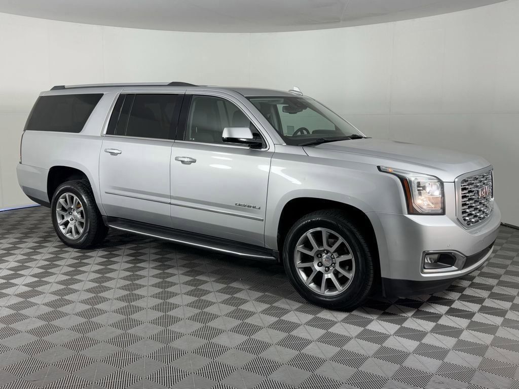 2020 Gmc Yukon XL Denali photo 2