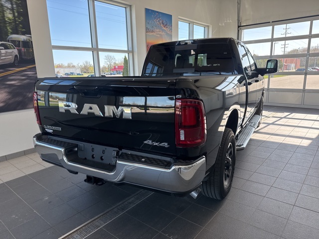 2025 Ram 3500 Laramie photo 4
