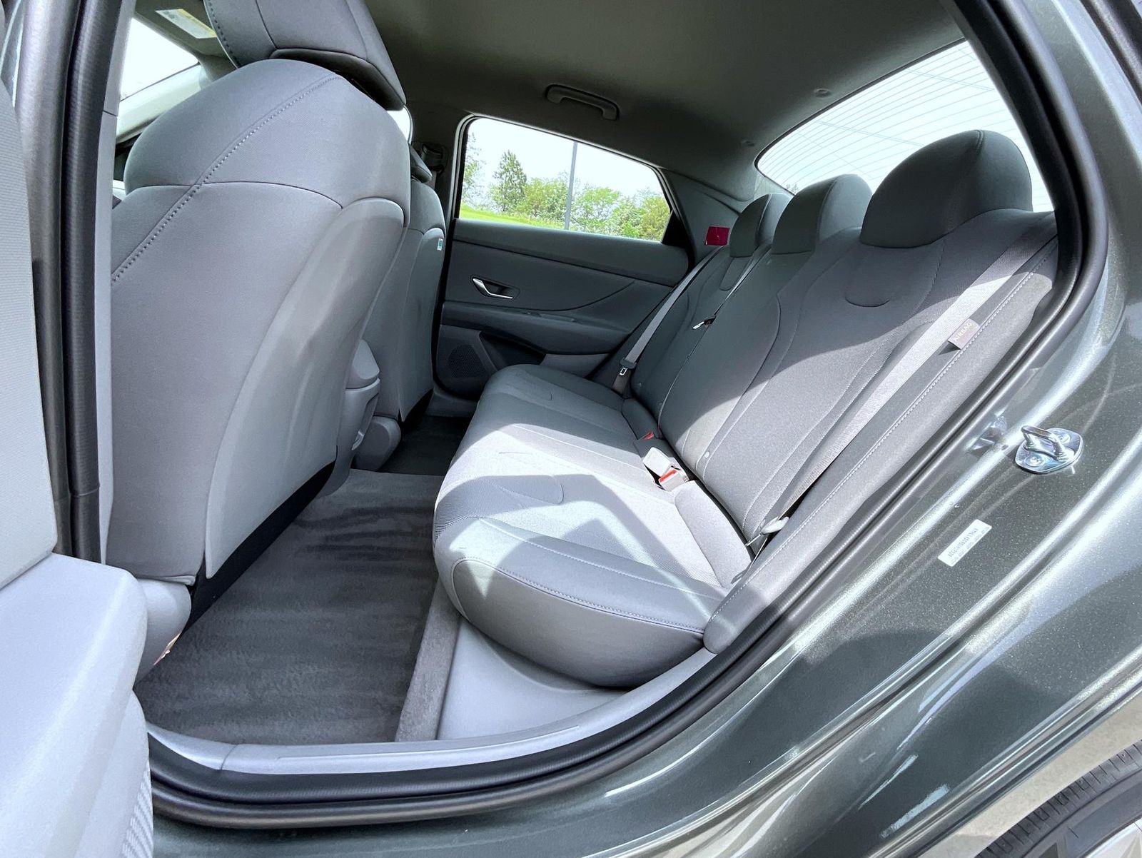 2025 Hyundai Elantra SE photo 11